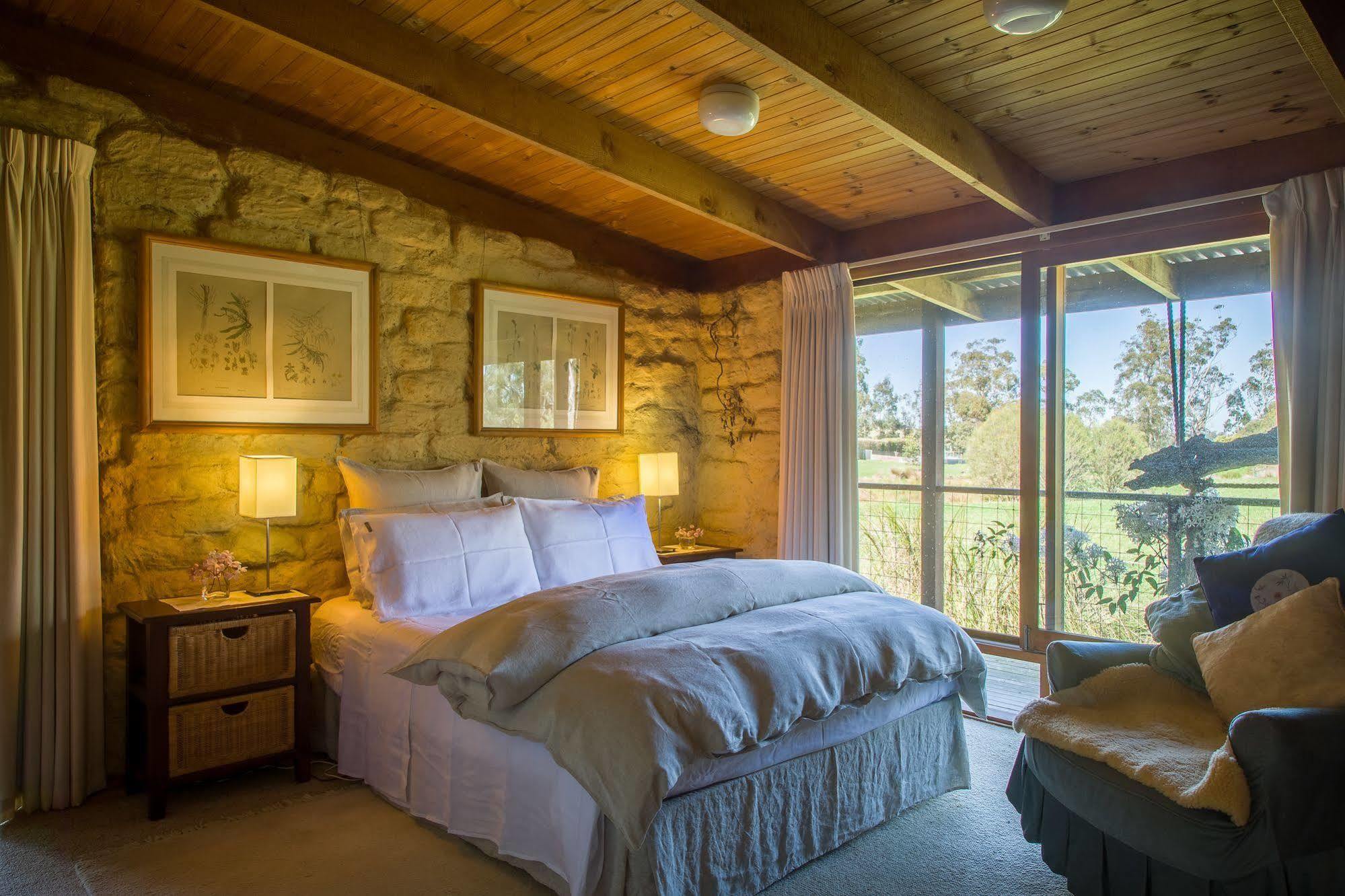 Вилла The Burrow At Wombat Bend Dixons Creek Экстерьер фото